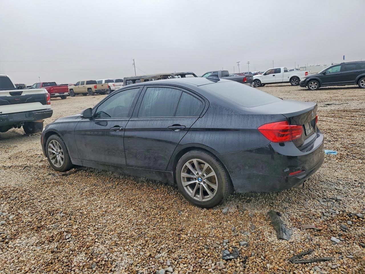 2016 BMW 320 I - Фото 2