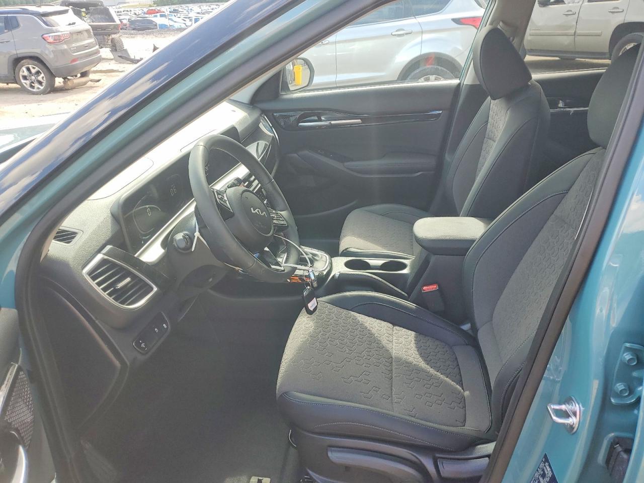 2026 Kia Seltos S - Фото 7