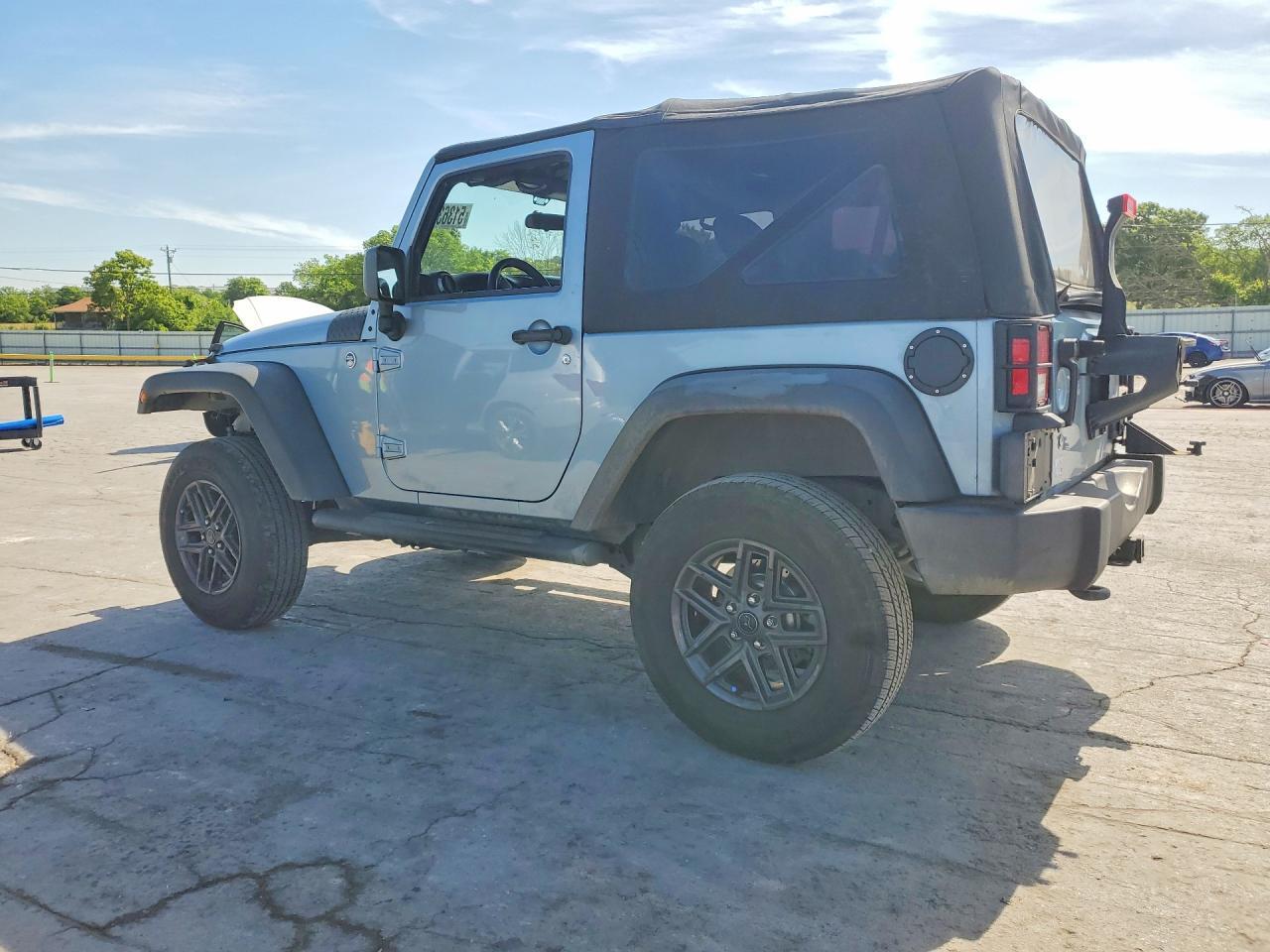 2012 Jeep Wrangler Sport - Фото 2