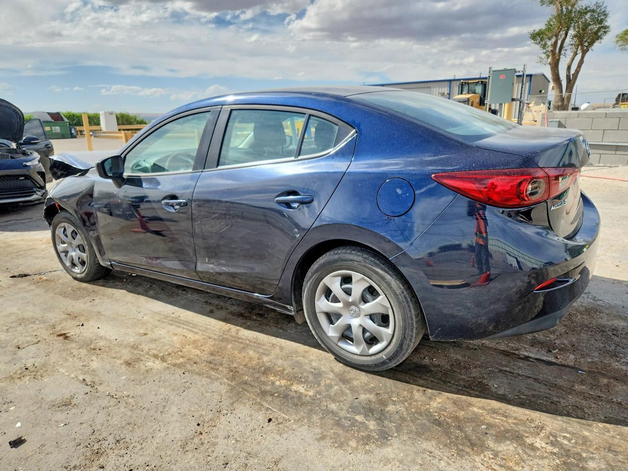 2015 Mazda 3 Sv - Image 2
