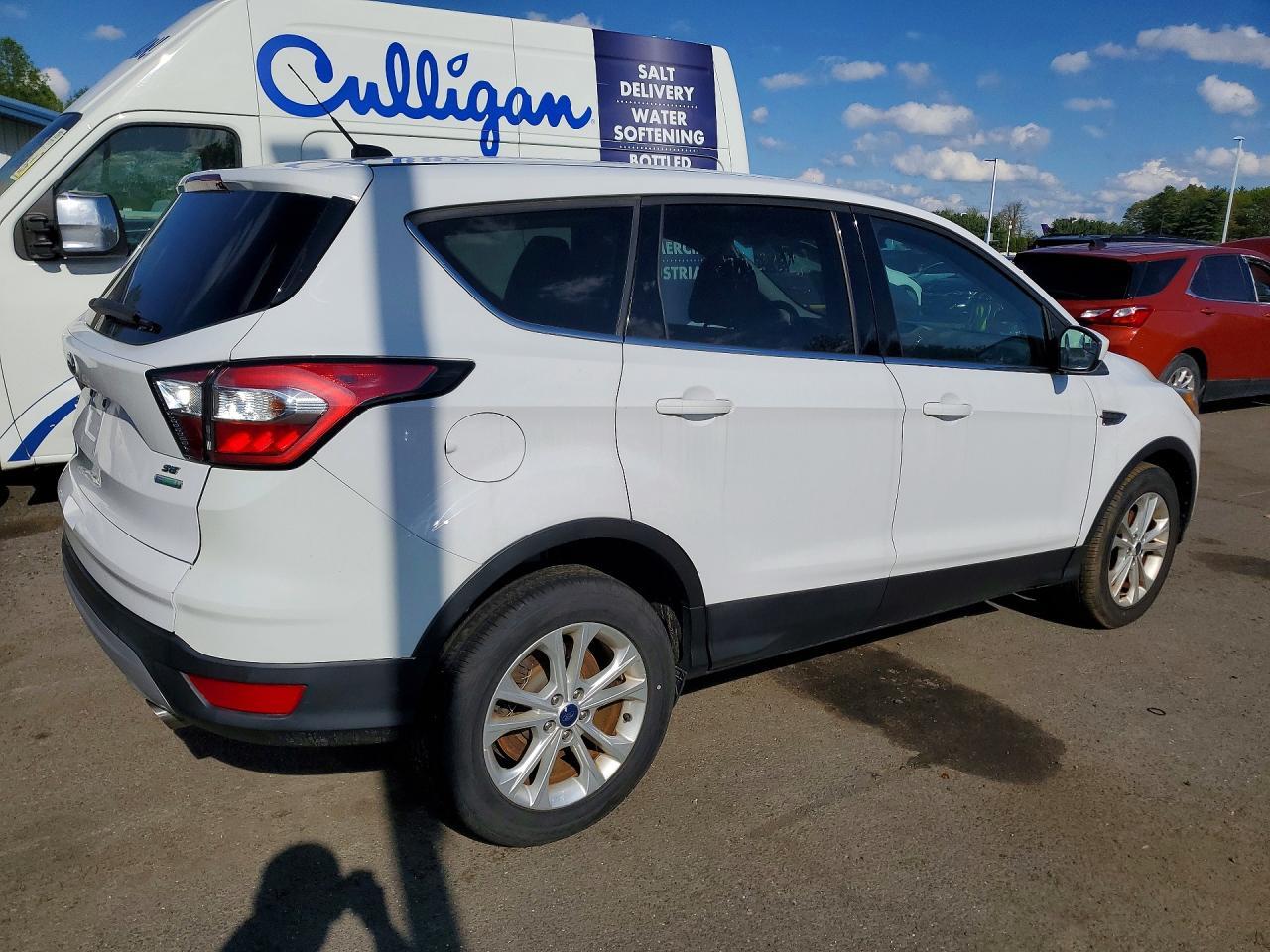 2017 Ford Escape Se - Фото 3