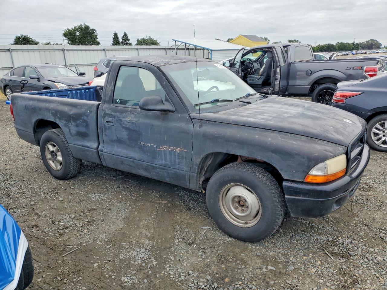1997 Dodge Dakota - Image 4