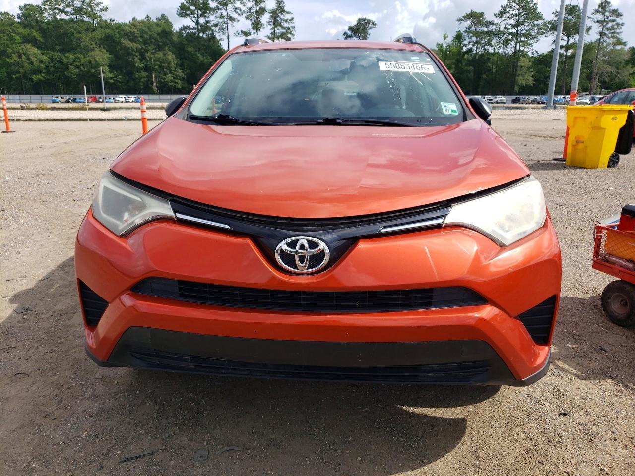 2016 Toyota Rav4 Le - Image 5