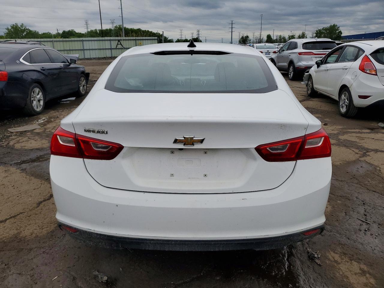 2018 Chevrolet Malibu Ls - Фото 6