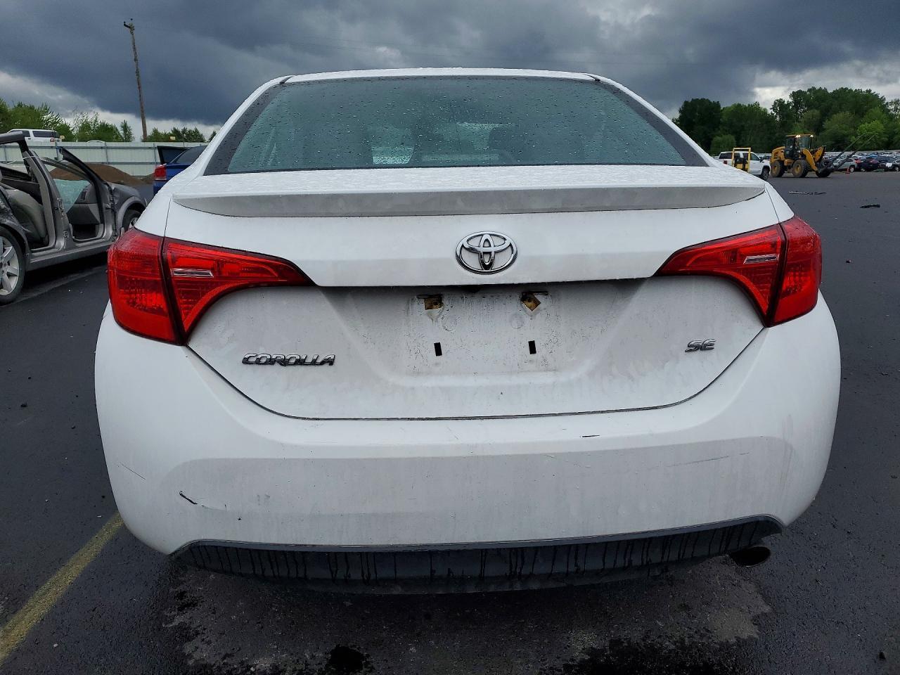 2018 Toyota Corolla Se - Image 6