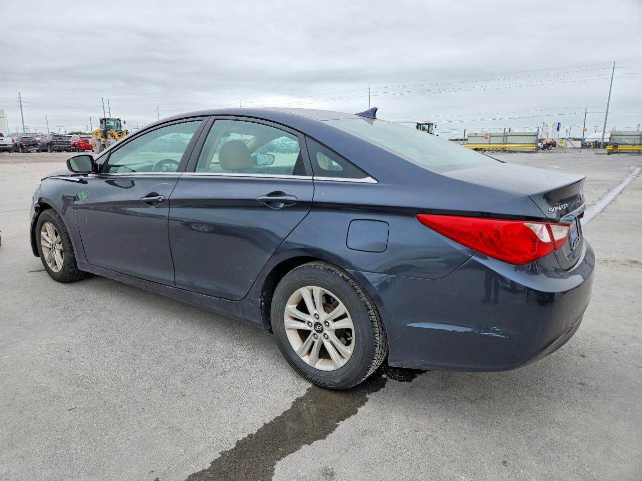 2011 Hyundai Sonata Gls - Фото 2