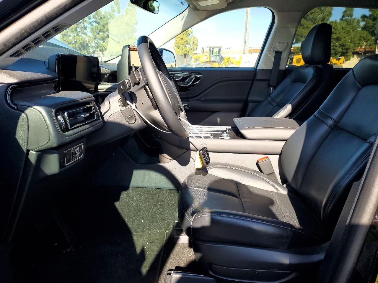 2025 Lincoln Aviator - Фото 7