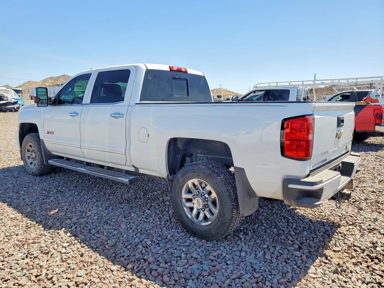 2019 Chevrolet Silverado K3500 Ltz - Image 2
