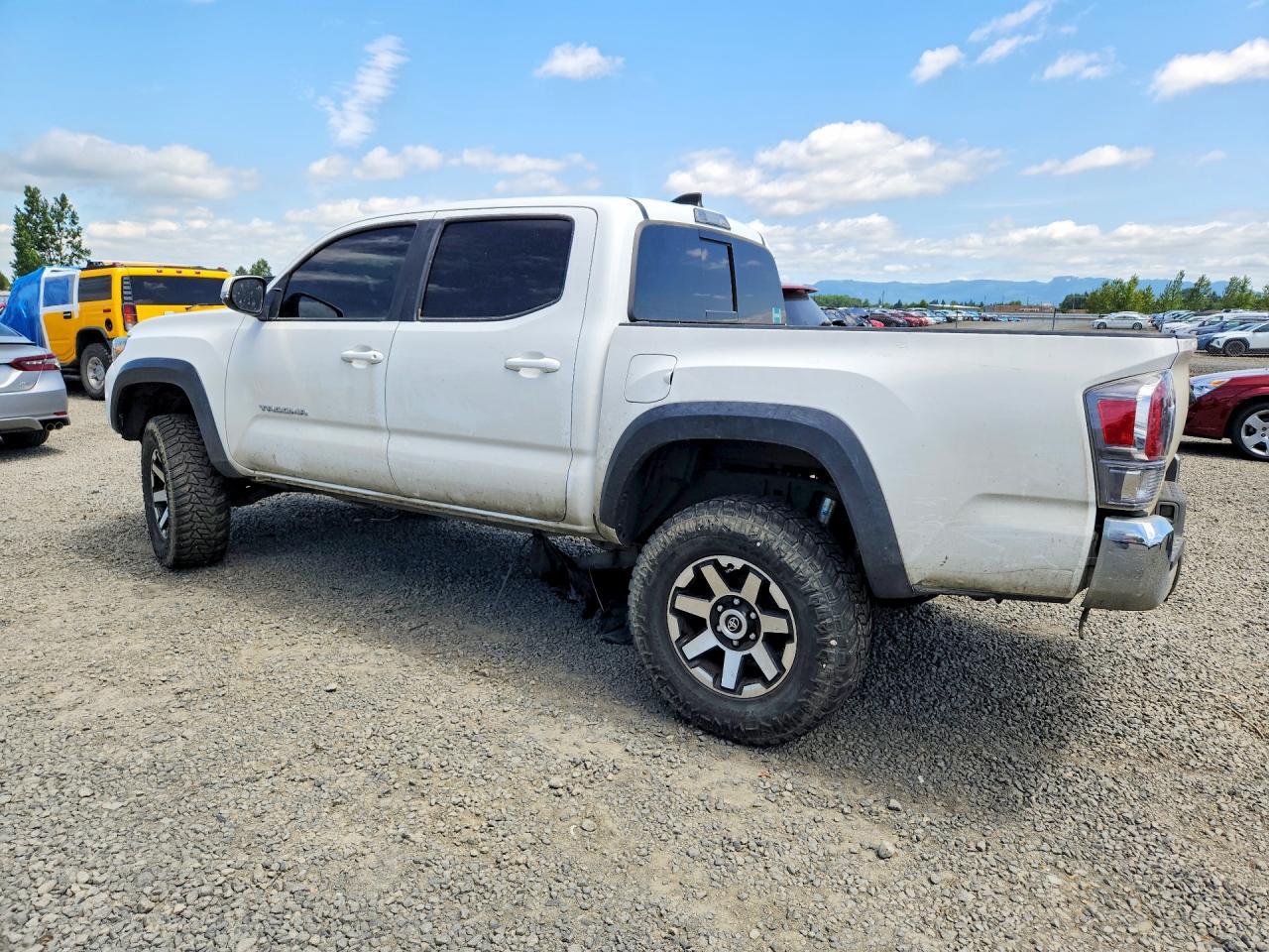 2022 Toyota Tacoma Trd Off-Road - Image 2