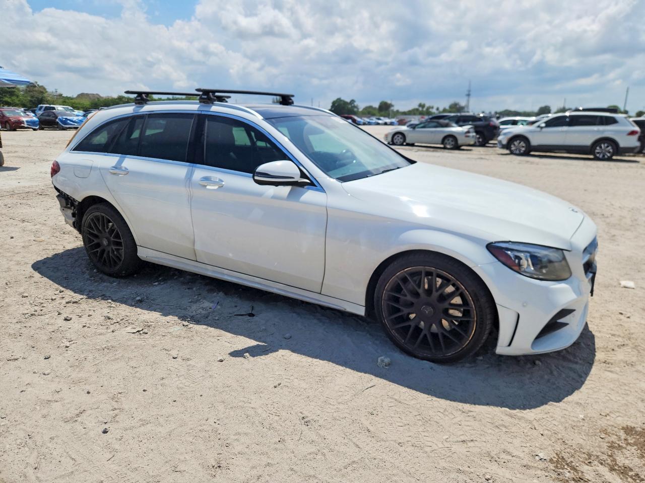 2019 Mercedes-Benz C 300 4Matic - Фото 4