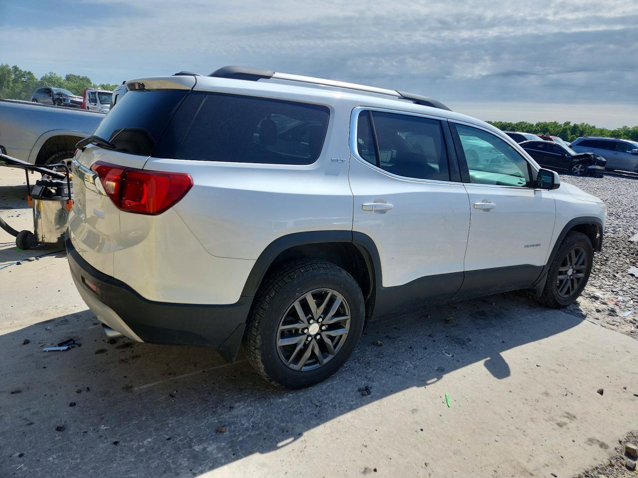 2018 GMC Acadia Slt-1 - Image 3