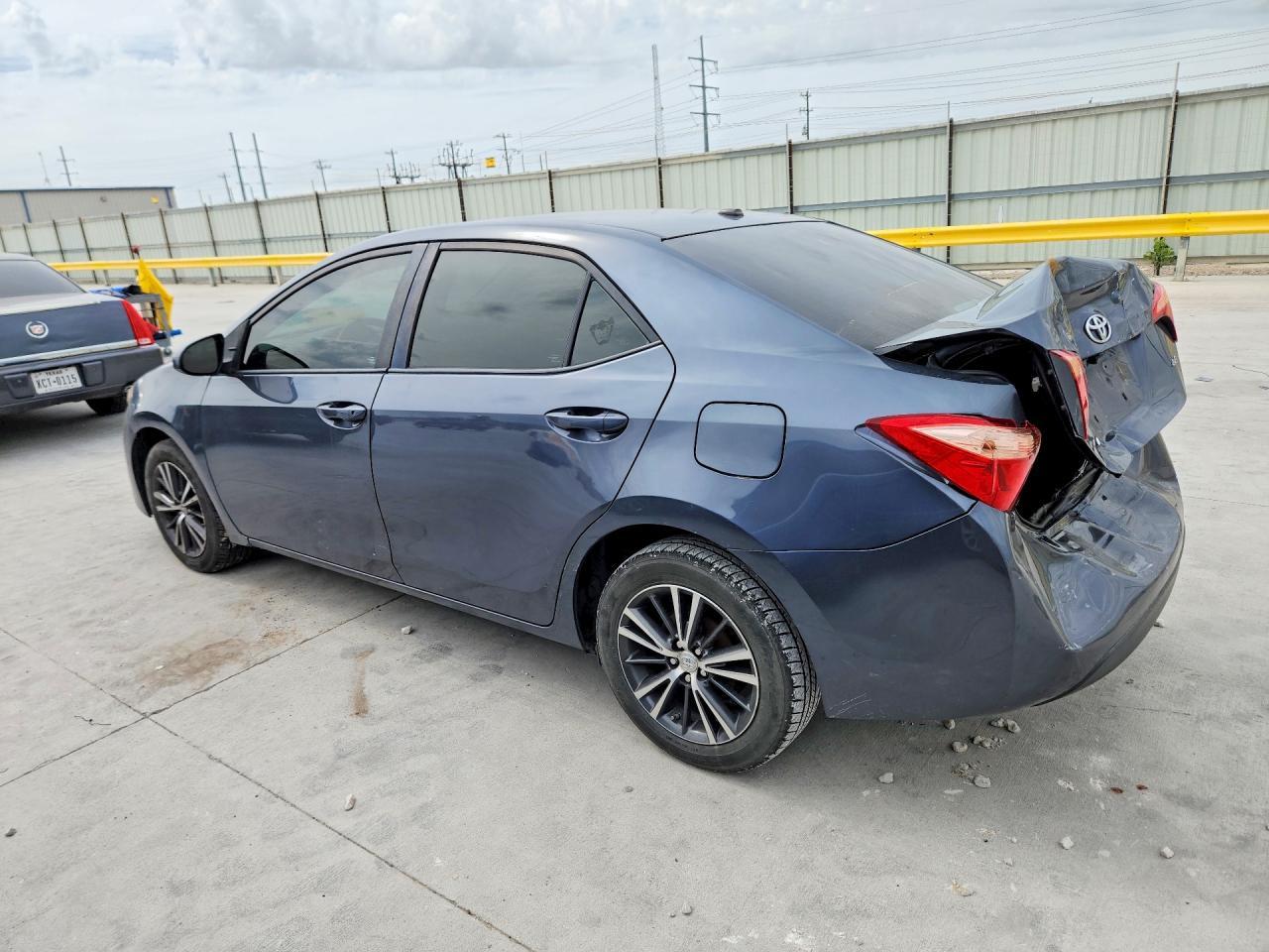 2017 Toyota Corolla Le - Фото 2