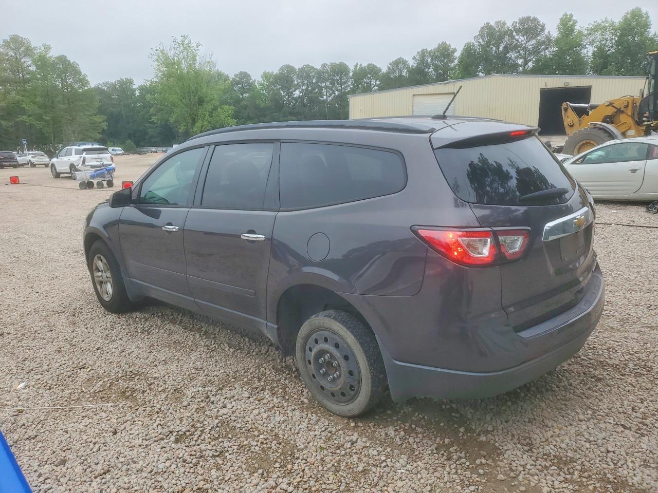 2014 Chevrolet Traverse Ls - Image 2