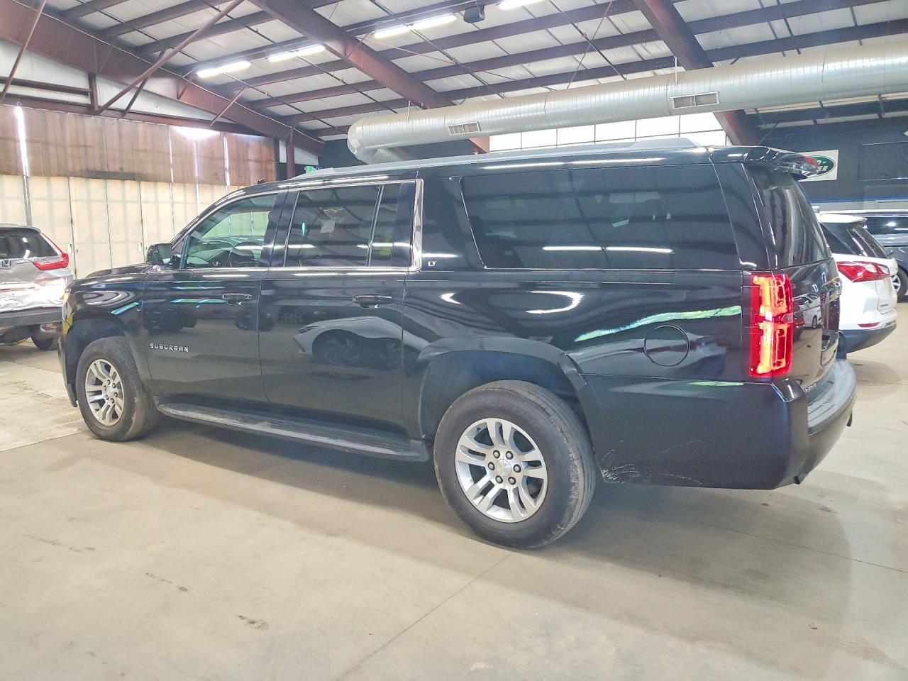 2019 Chevrolet Suburban K1500 Lt - Image 2