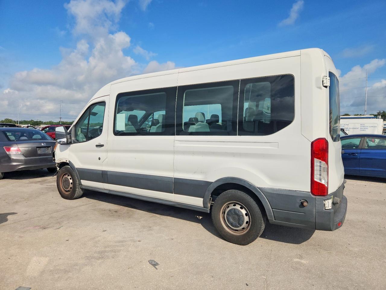 2016 Ford Transit T-350 - Фото 2