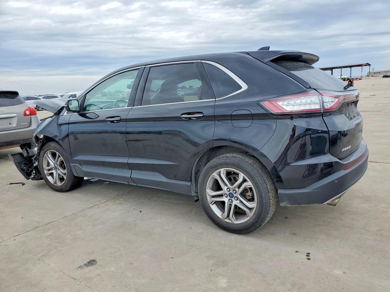 2016 Ford Edge Titanium - Фото 2