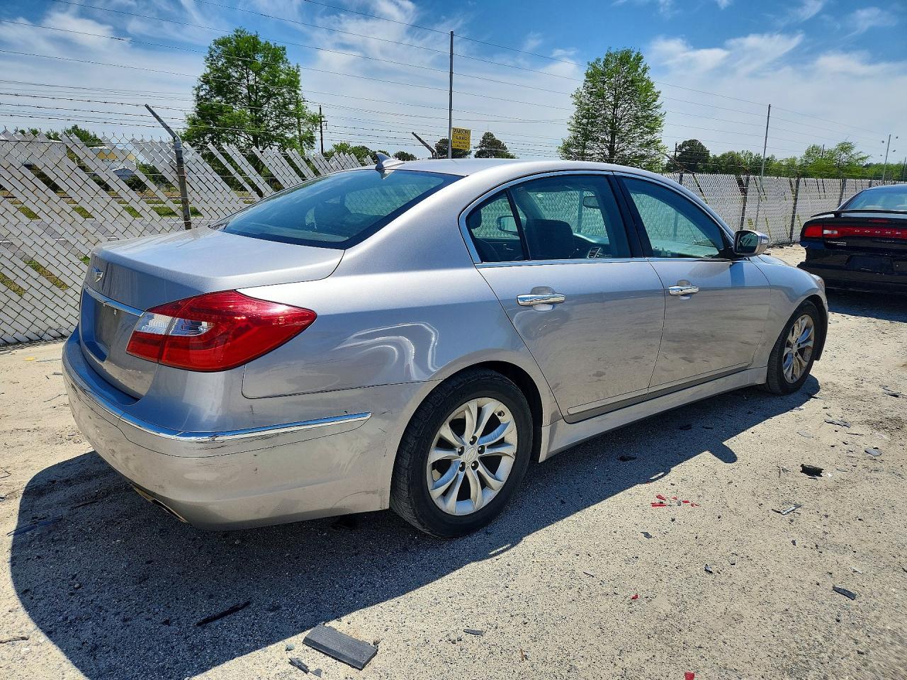 2012 Hyundai Genesis 3.8L - Image 3
