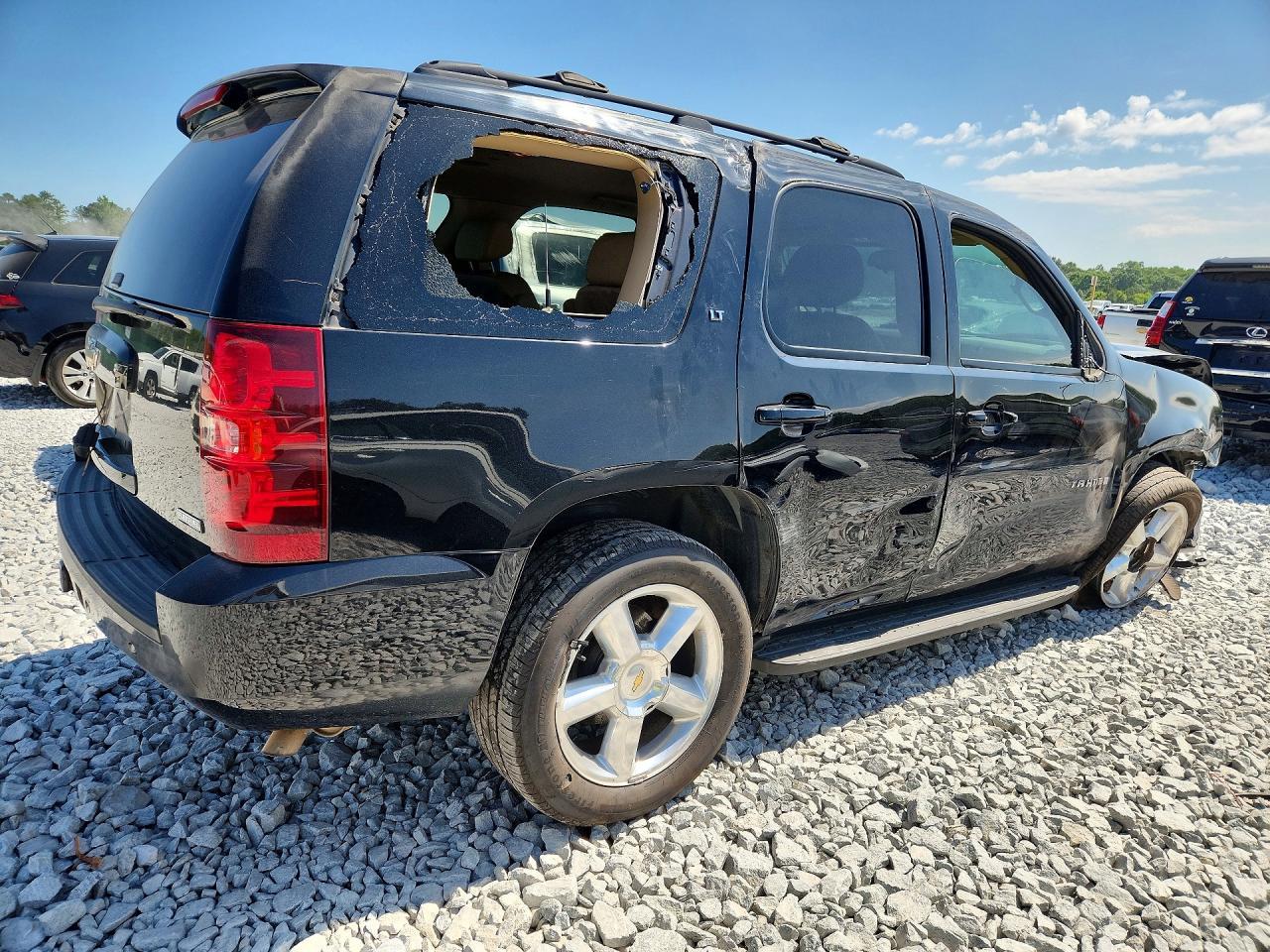 2009 Chevrolet Tahoe - Image 3