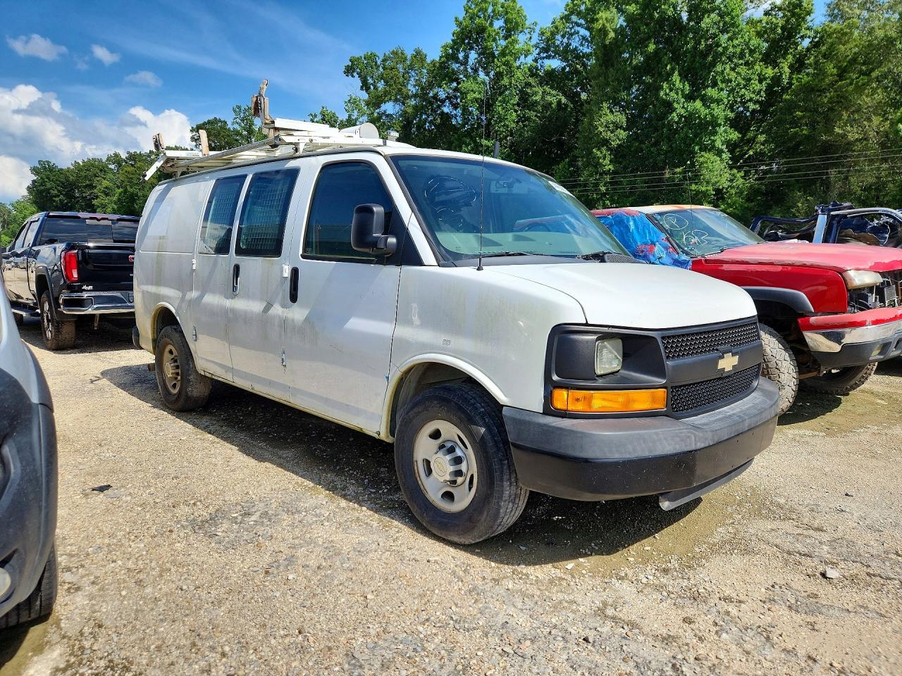 2013 Chevrolet Express G2500 - Image 4
