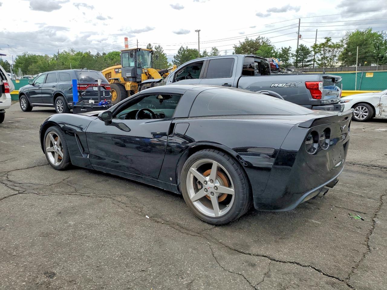 2006 Chevrolet Corvette - Фото 2
