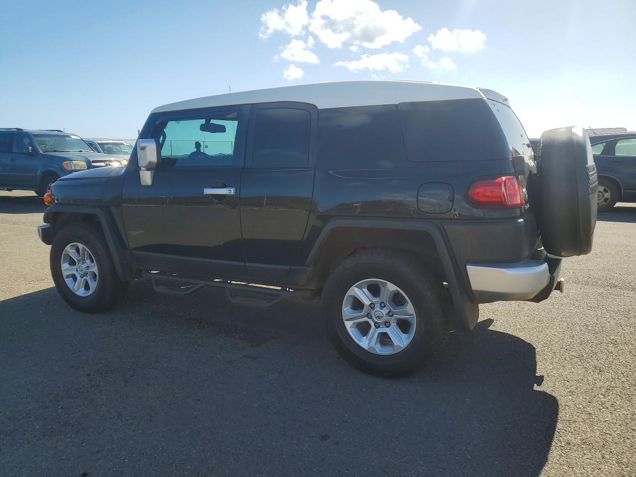 2011 Toyota Fj Cruiser Base - Фото 2