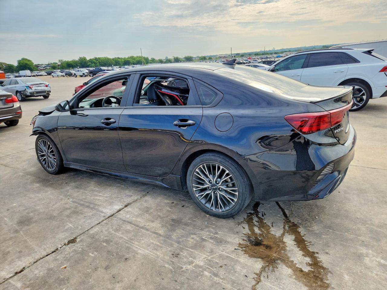 2023 Kia Forte Gt Line - Фото 2