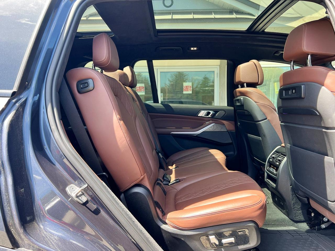 2022 BMW X7 M50I - Фото 6