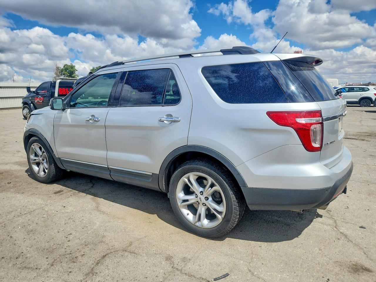 2015 Ford Explorer Limited - Фото 2
