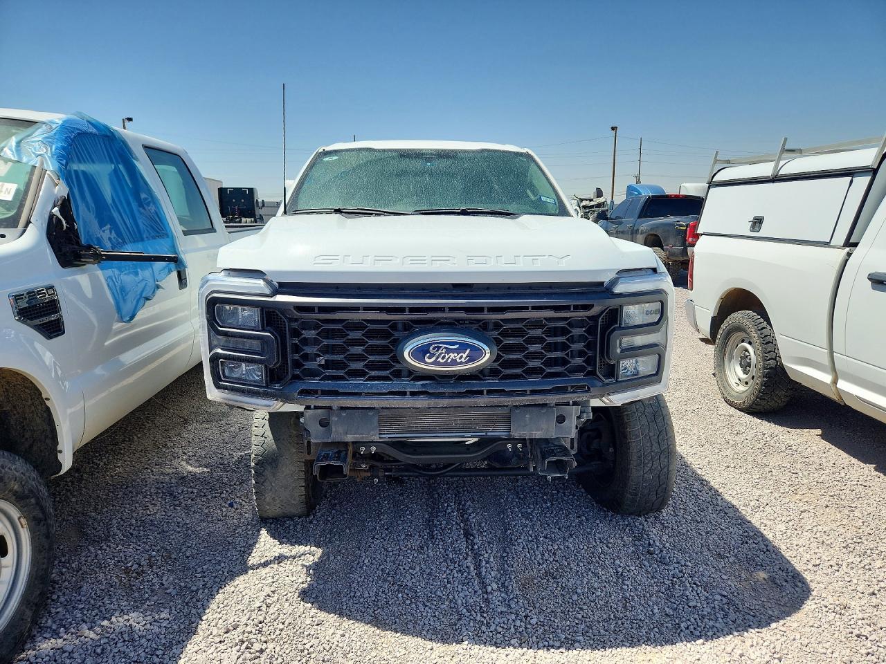 2024 Ford F250 Super Duty - Фото 5