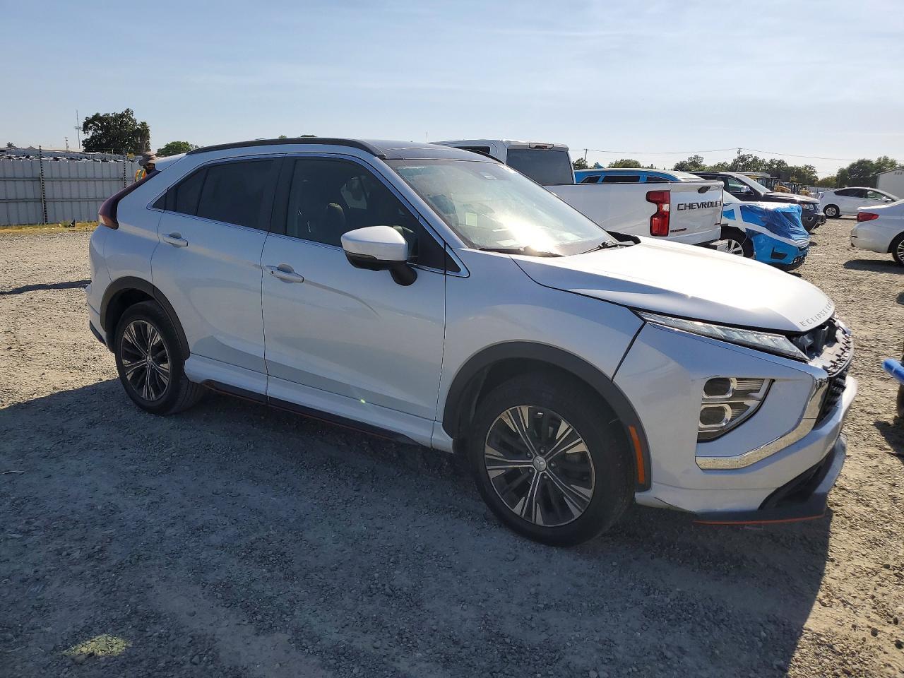 2022 Mitsubishi Eclipse Cross Se - Фото 4