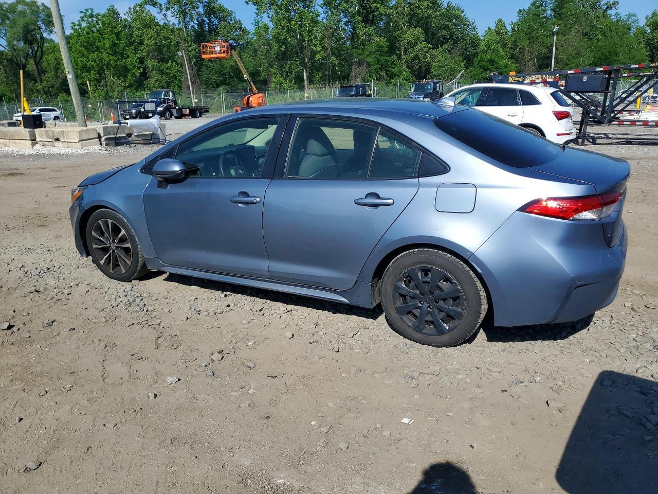 2021 Toyota Corolla Le - Image 2