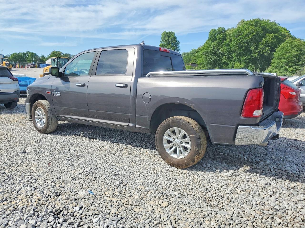 2015 Ram 1500 Slt - Image 2
