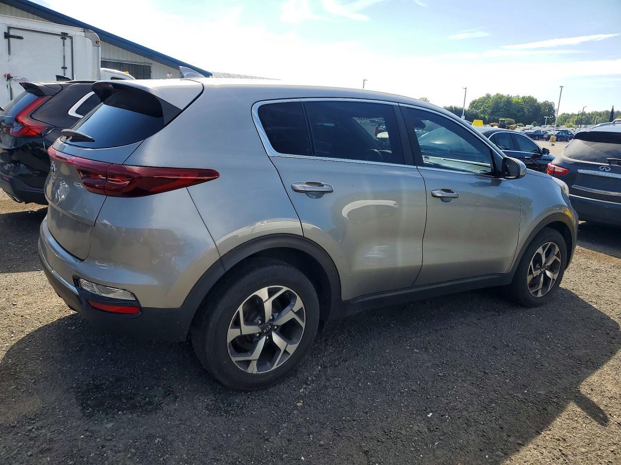 2020 Kia Sportage Lx - Фото 3