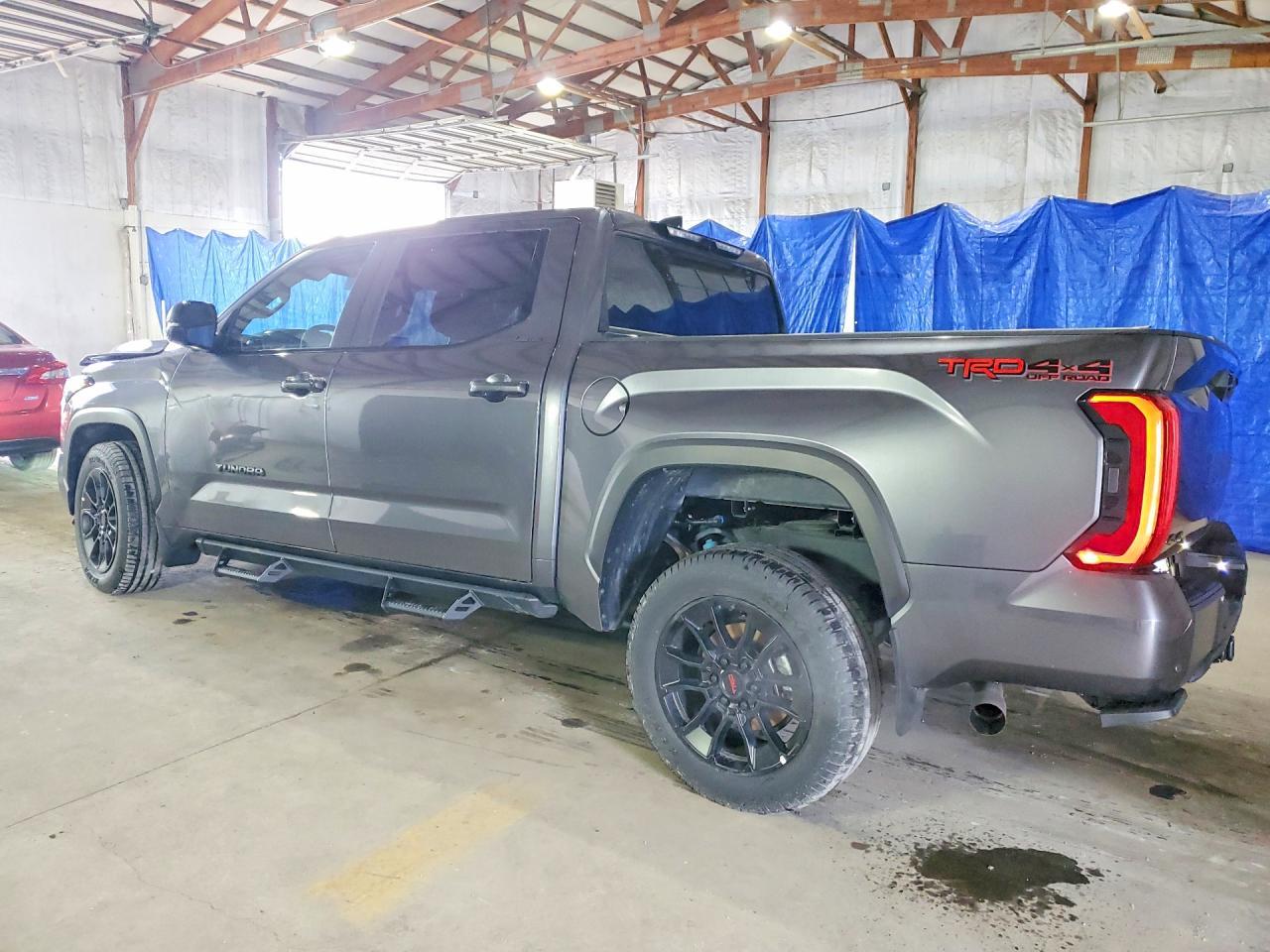 2025 Toyota Tundra Limited - Фото 2