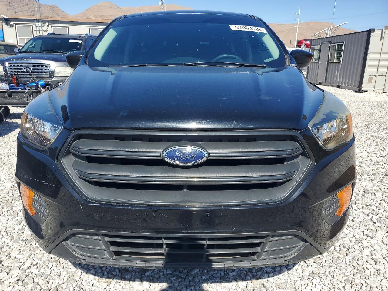 2018 Ford Escape S - Фото 5
