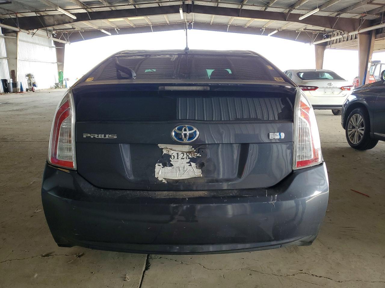 2013 Toyota Prius Two - Image 6