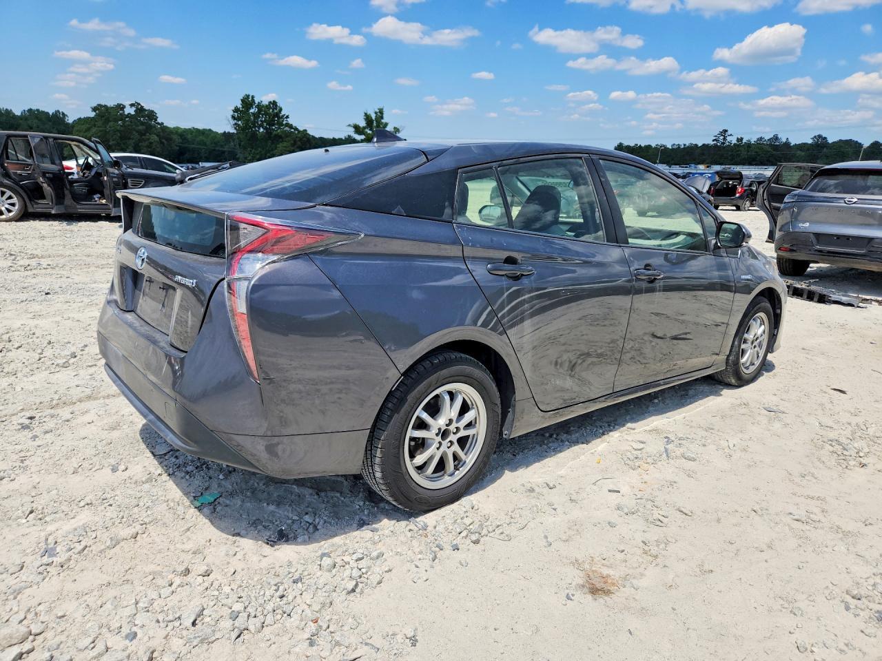 2017 Toyota Prius One - Image 3