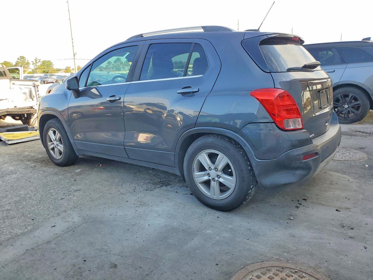 2016 Chevrolet Trax 1Lt - Image 2