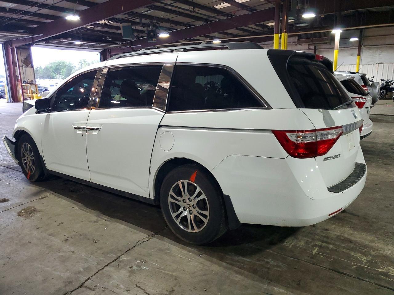 2012 Honda Odyssey Ex - Image 2