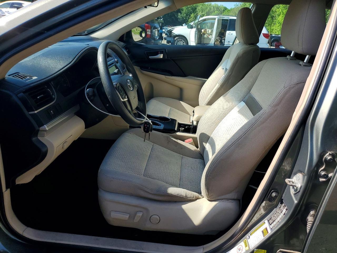 2013 Toyota Camry Le - Фото 7