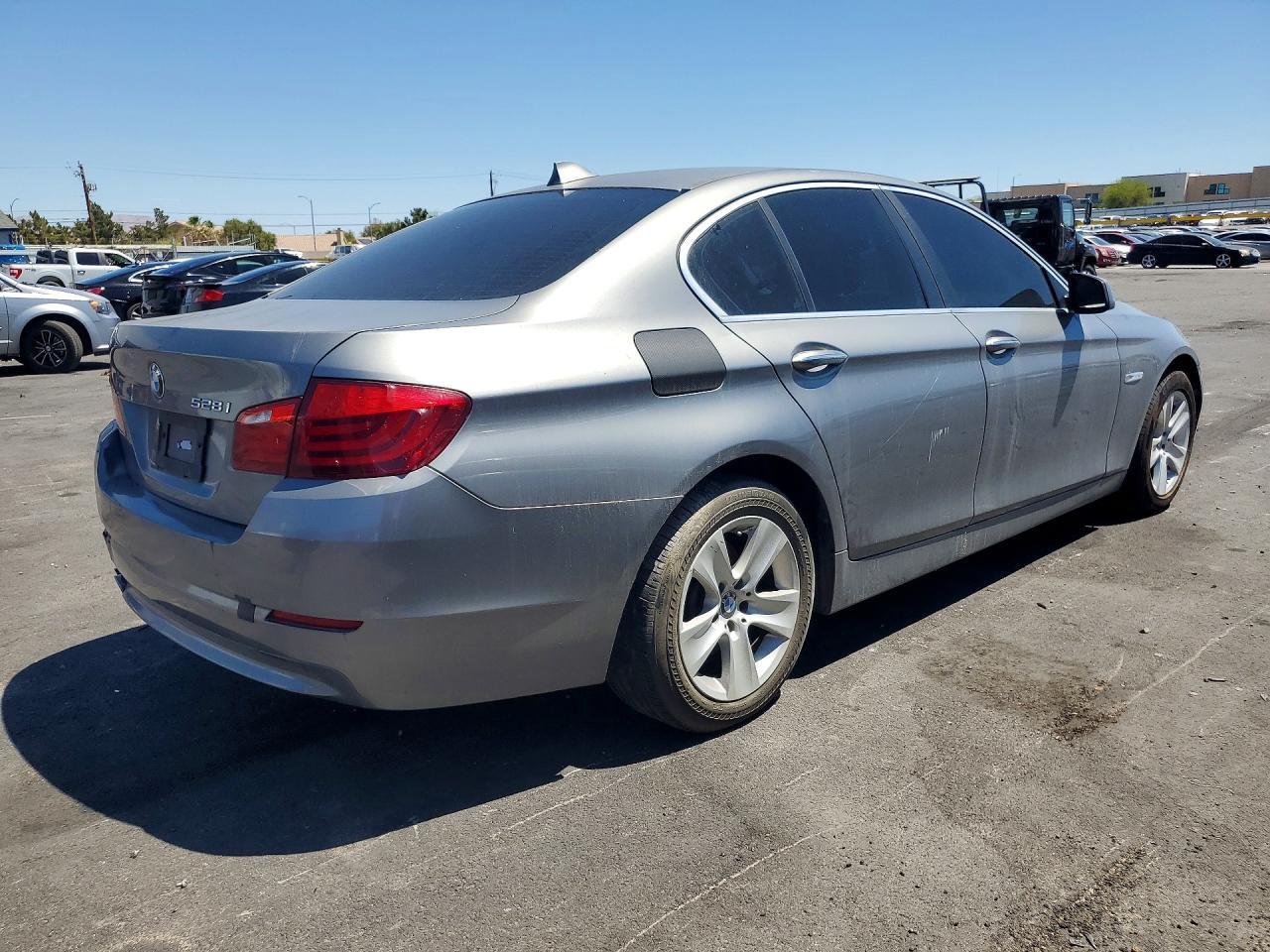 2013 BMW 528 I - Фото 3