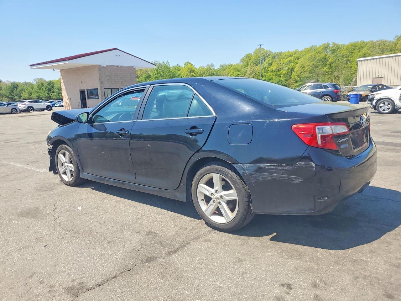 2013 Toyota Camry Se - Image 2