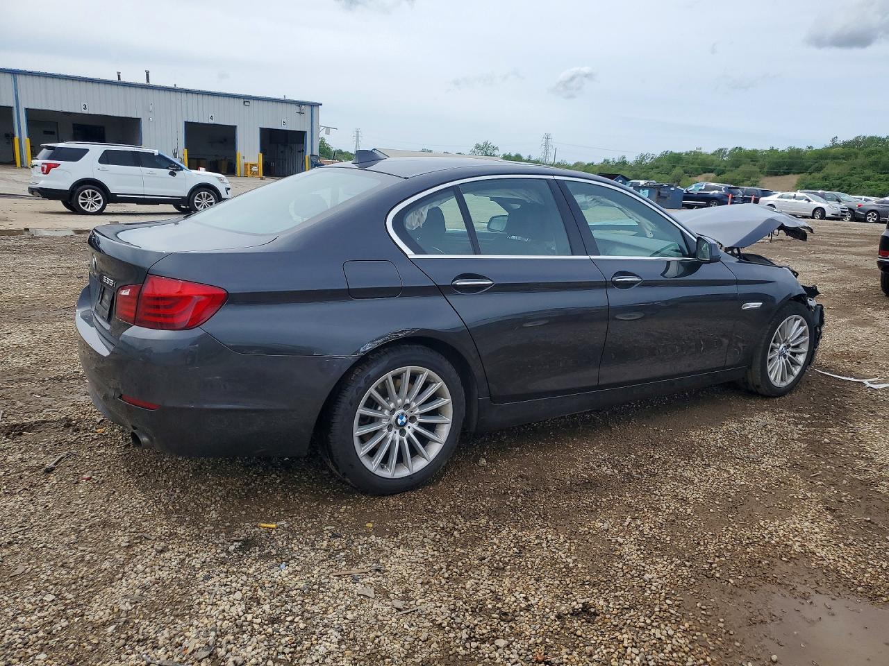 2013 BMW 535 Xi - Image 3