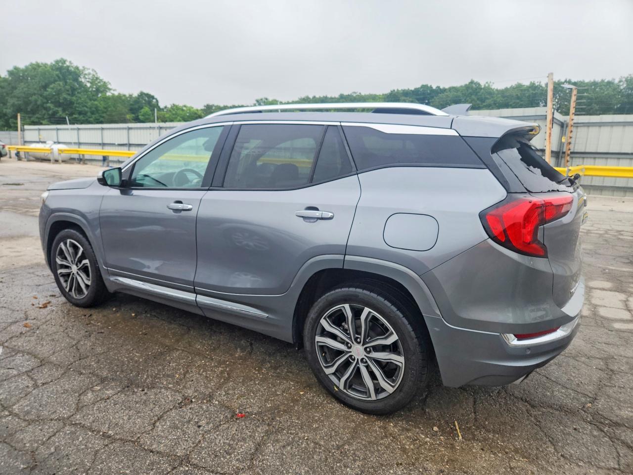 2020 GMC Terrain Denali - Фото 2