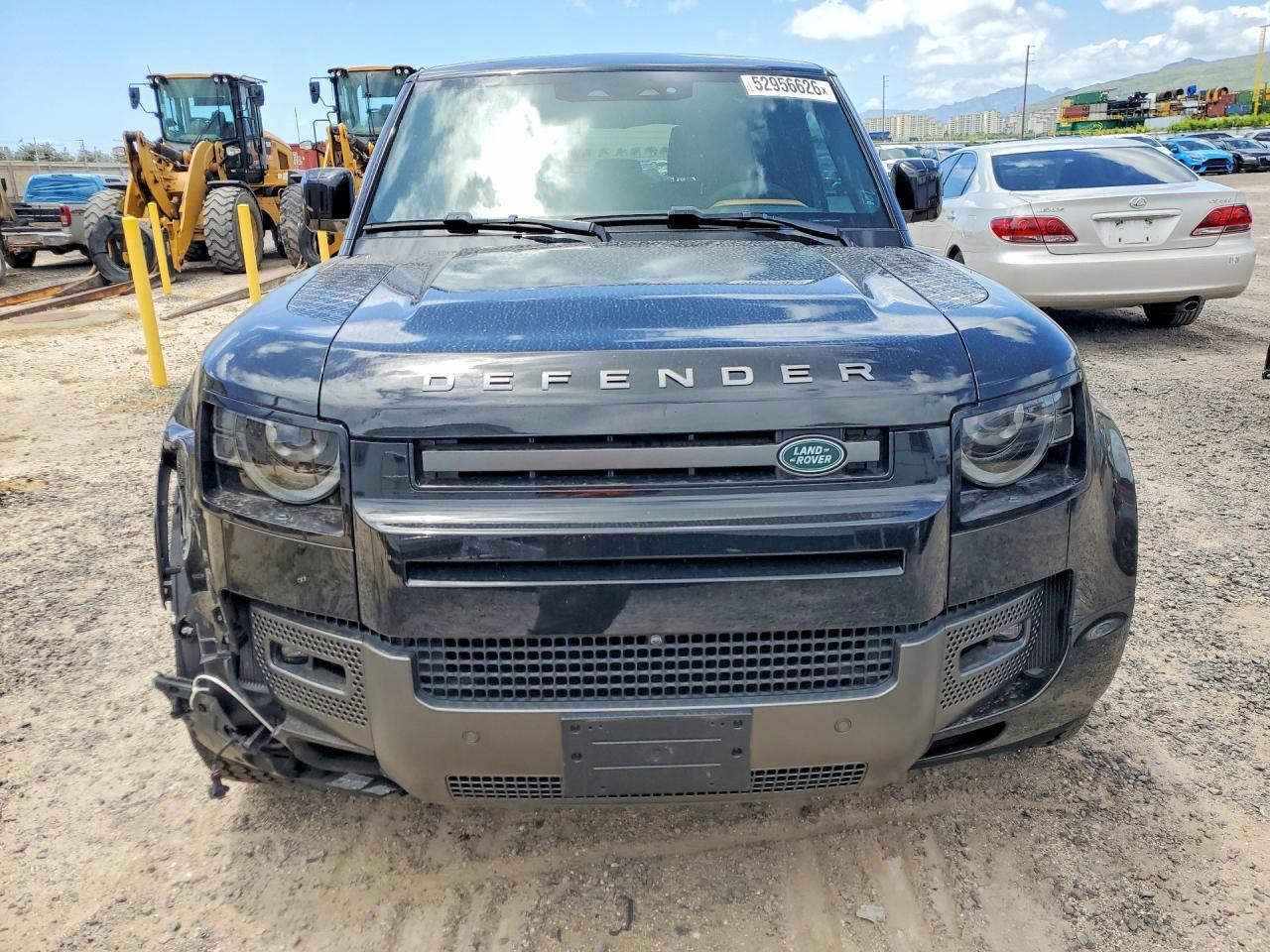 2024 Land Rover Defender 90 - Image 5