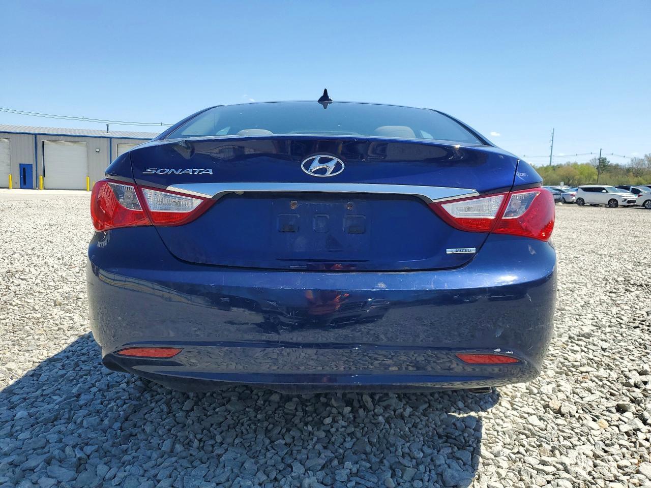 2012 Hyundai Sonata Gls - Image 6