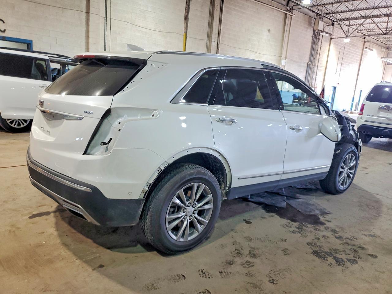 2022 Cadillac Xt5 Premium Luxury - Фото 3