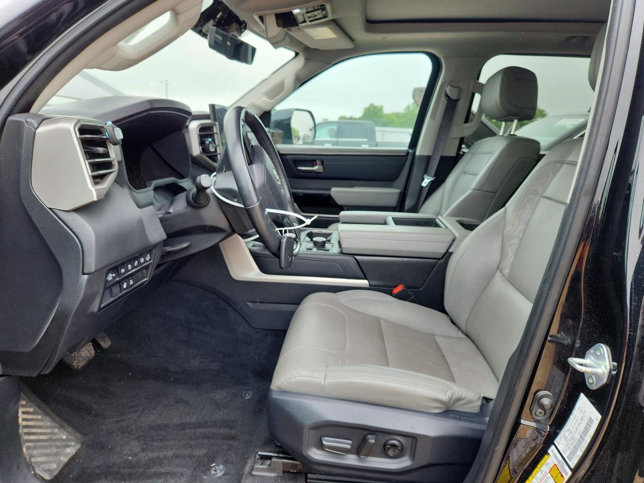 2024 Toyota Tundra Limited Hv - Image 7