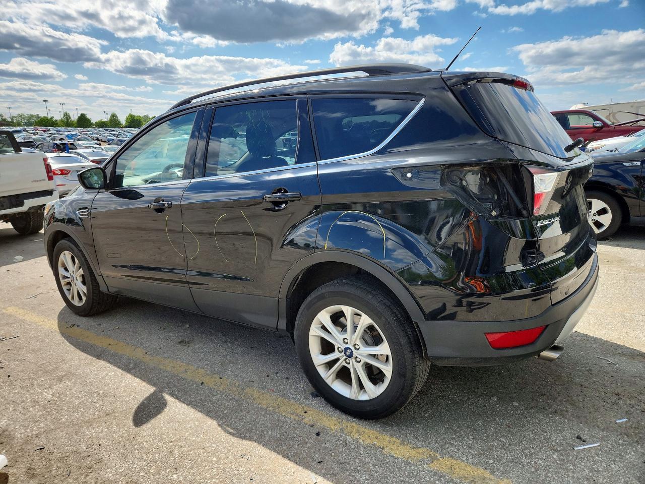 2018 Ford Escape Se - Фото 2