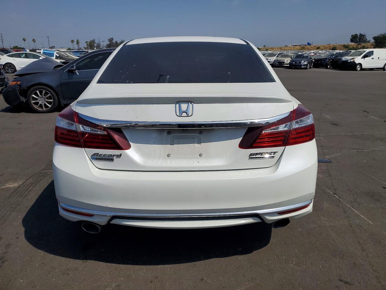 2017 Honda Accord Sport Special Edition - Фото 6